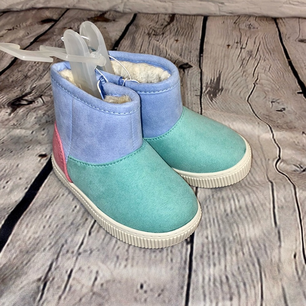 Cat and Jack toddler boots size 5 NWT